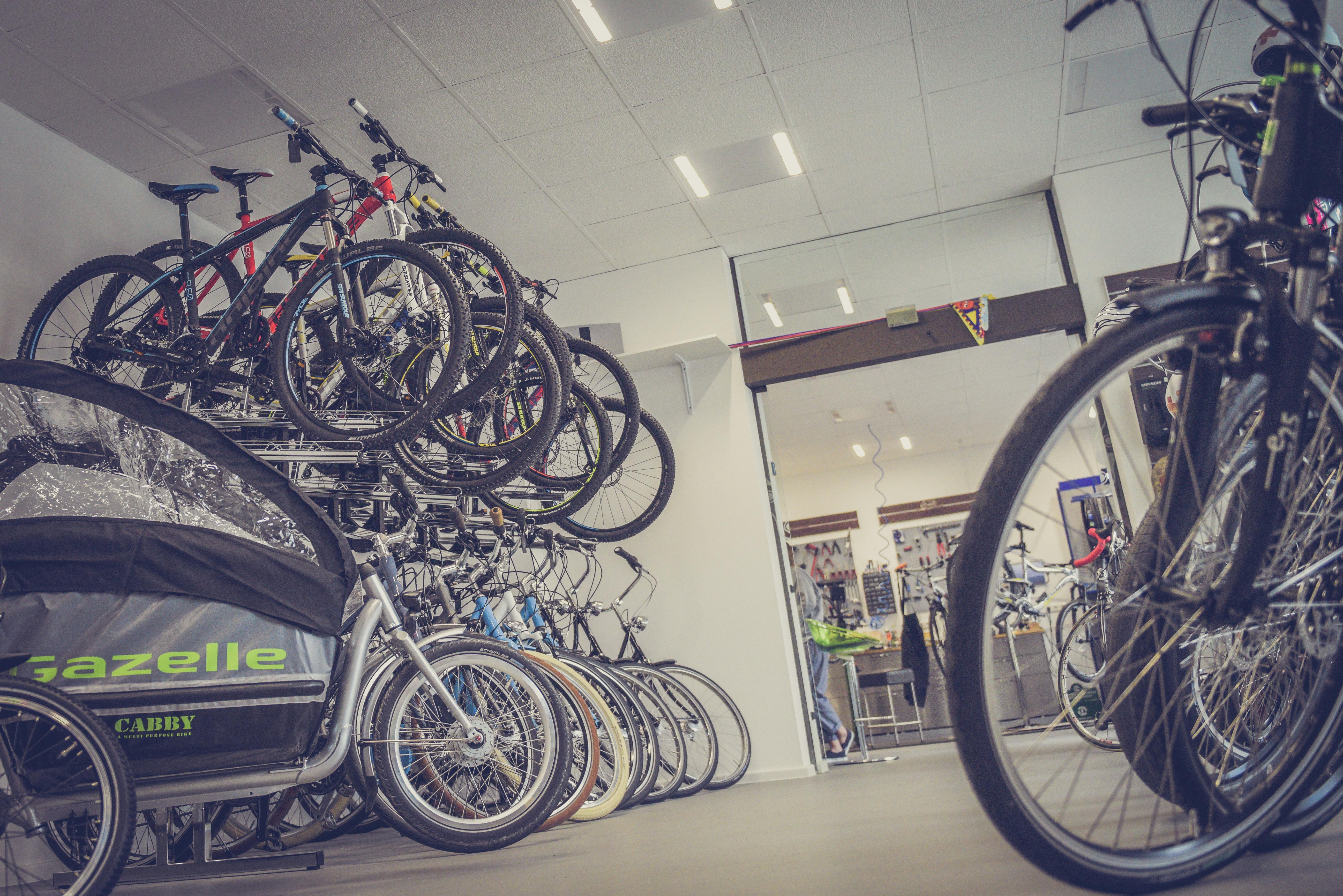 How Independent Bike Shops Can Use Supplier Integrations to Sell More Merchandise